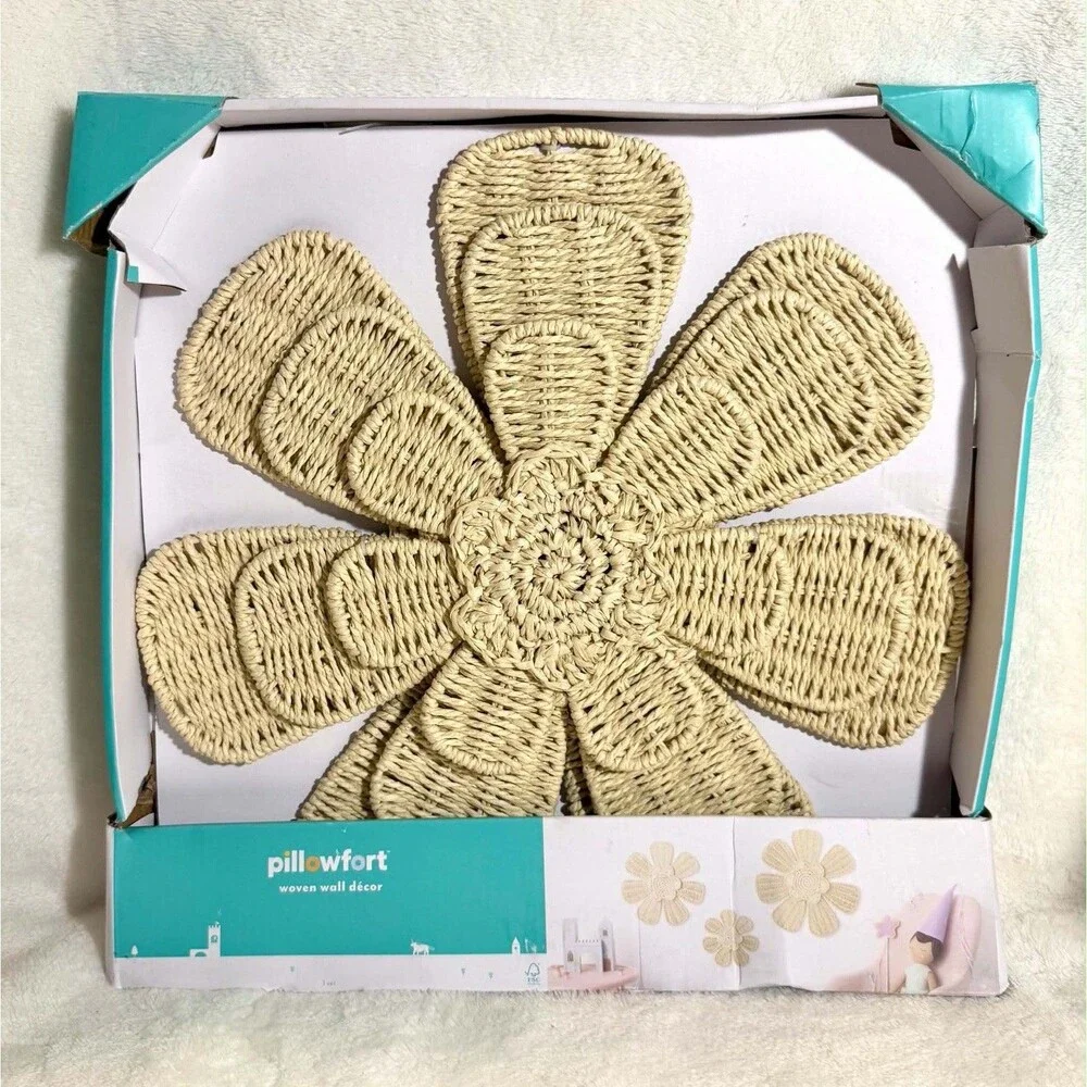 Pillowfort 3pc Woven Flower Kids Wall Decor Set Boho Nursery New Packaging Wear